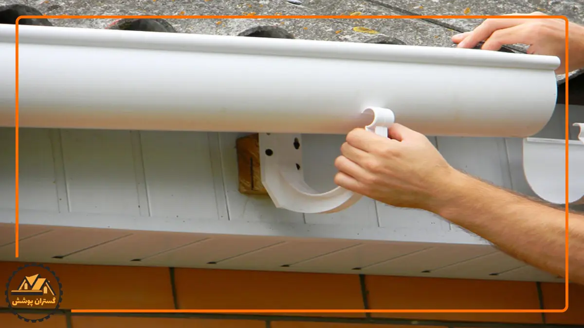 تصویر آببندی و نازککاری سقف شیروانی