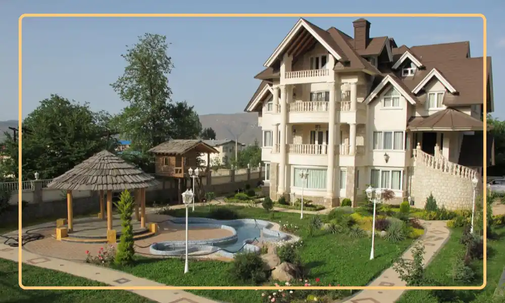 تصویر پیشانی ساختمان سه طبقه