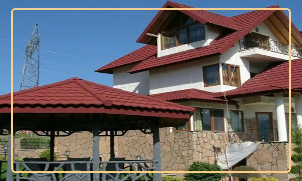 تصویر اصلی سایت با سقف آلاچیق و سقف شیروانی